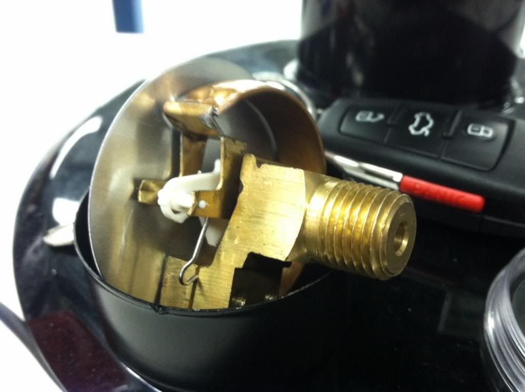 How a mechanical boost gauge works